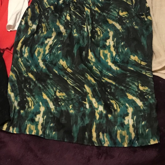 Medium Blouse - Picture 2 of 6